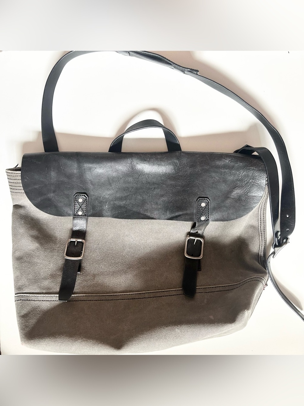 Banana Republic Vintage Style Messenger Bag Tote